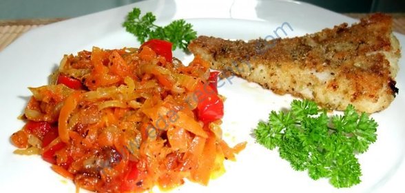 Жареная морковь с луком