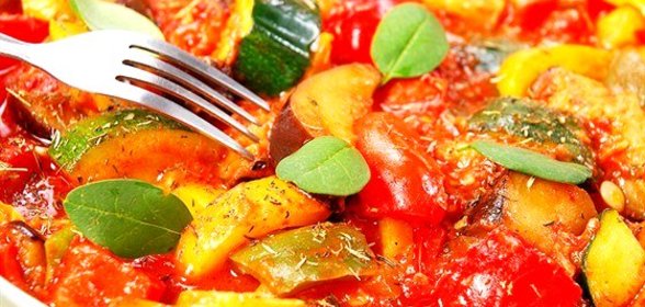 Рататуй с тимьяном и розмарином