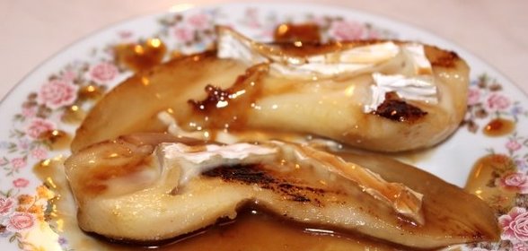 Карамелизированные груши с сыром