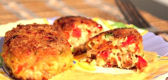 Котлеты куриные с болгарским перцем и сыром