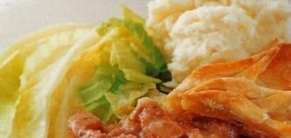 Пицца с цветной капустой, грибами и яйцами