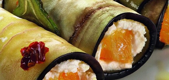 Рулетики из баклажанов с рикоттой и апельсином