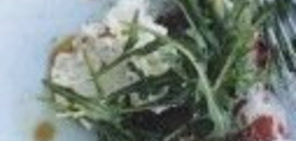 Яичница с мацуном и чесноком