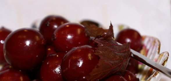 Маринованный крыжовник