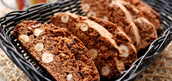 Шоколадные бискотти с фундуком