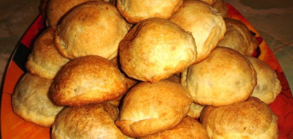 Мини-пирожочки из слоеного теста