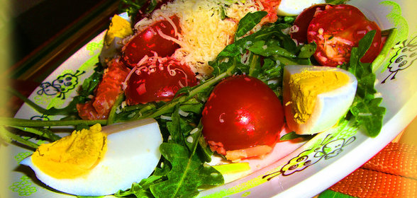 Салат с руколой - Свежесть и 2 пиццы на закуску!:)