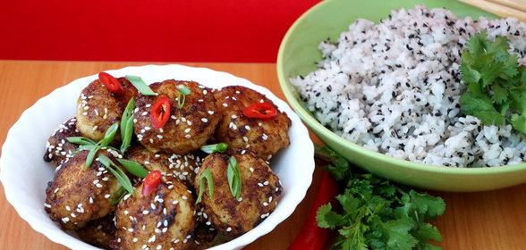 Рис по-корейски с фрикадельками