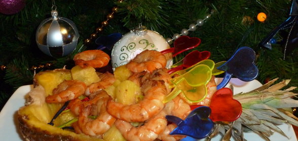Креветки в ананасе ( из Новогоднего меню)