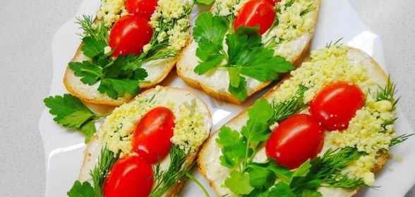 Бутерброды Восьмое марта