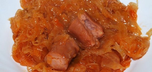 Капуста с сосиской в мультиварке