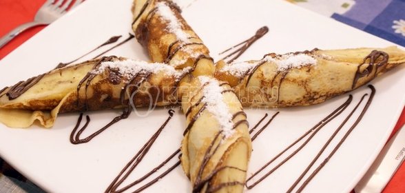 Горячие булочки с тамарилло и корицей