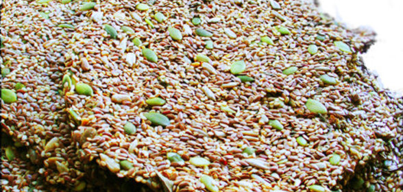 ПИРУШКА СЫРОЕДОВ N3 . Хрустящий хлебец из семечек