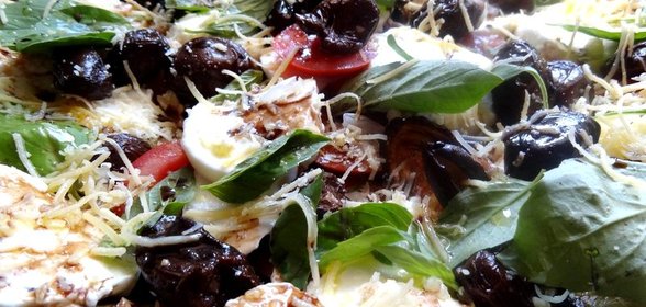 Капрезе с баклажанами