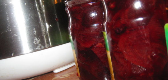 Маринованная свекла с черной смородиной (мультиварка)