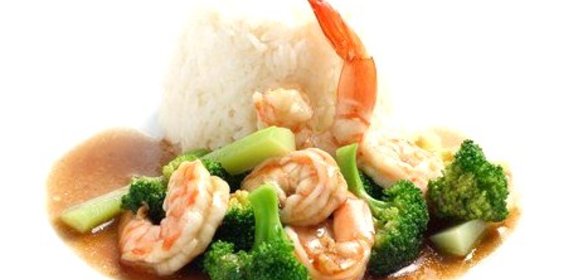 Креветки с брокколи в чесночном соусе чили