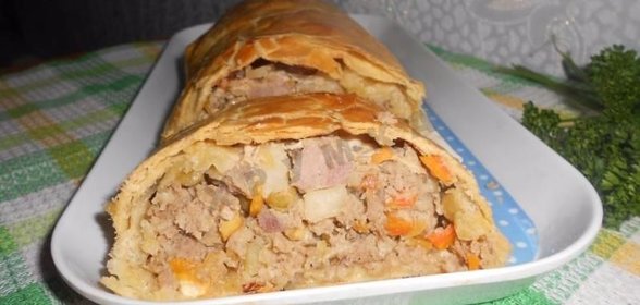 Рулет Веллингтон фарш