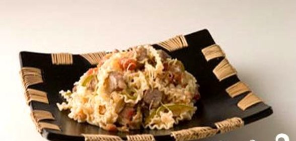 Свинина с широкой лапшой