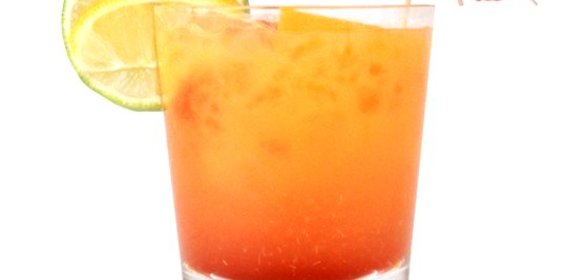 Рождественский пунш бумбо с темным ромом и гренадином