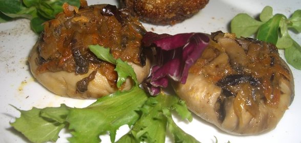 Шампиньоны фаршированные черносливом и не только