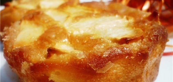 Яблочный пирог от леди, которая продает яблоки на авеню де Бретейль