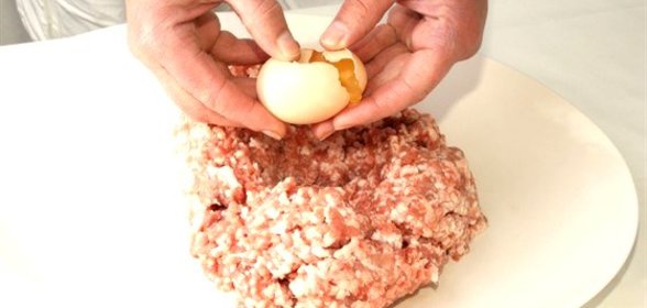 Мясные паровые фрикадельки