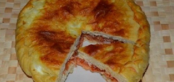 Пирог с капустой из картофельного дрожжевого теста