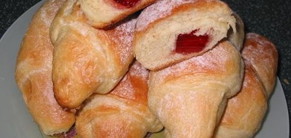 Рулетик с брынзой и зеленью