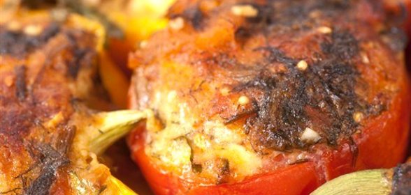 Фаршированные помидоры с мясом и сыром
