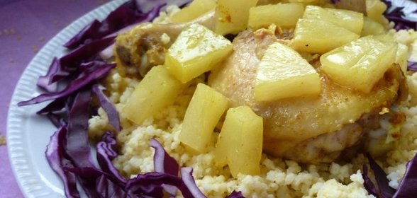 Курица с ананасом и золотым пшеном за 20 минут