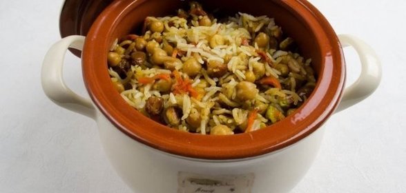 Плов с нутом в мультиварке