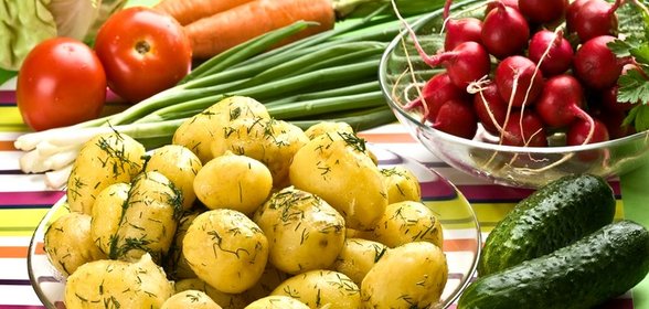 Картофель с зеленью и чесноком