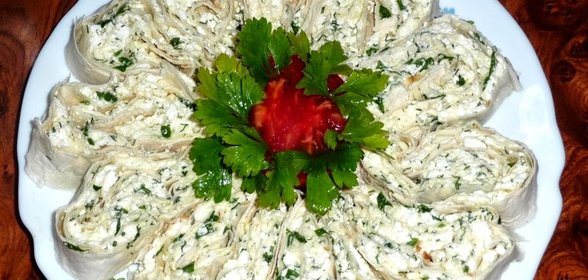 Лаваш с начинкой из творога и зелени