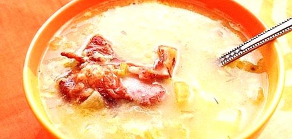 Гороховый суп с копчеными ребрами