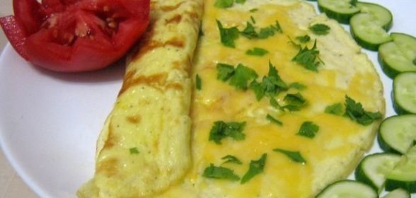 Нежный омлет с сыром