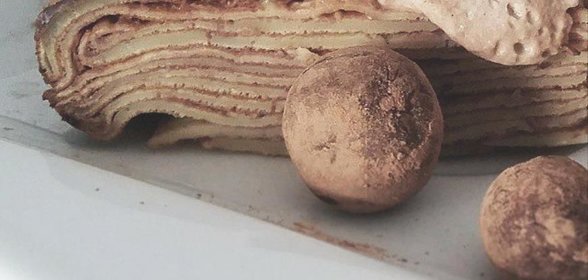 Шоколадный торт из блинов с амаретто