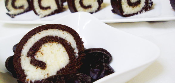 Шоколадно-кокосовый рулет (без выпечки)