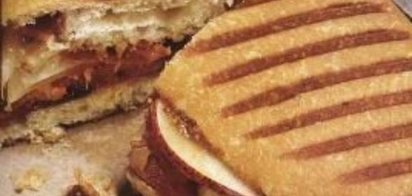 Помидоры с болгарским перцем и маслинами