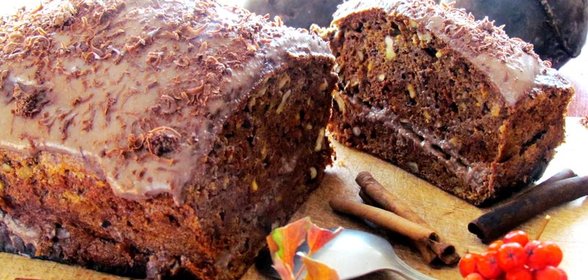 Шоколадный пирог со свеклой и орехами
