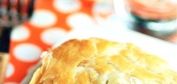 Куриные рулеты в слоеном тесте