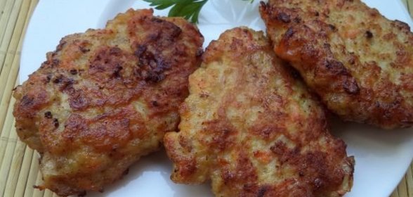 Котлеты из мясного фарша с морковью