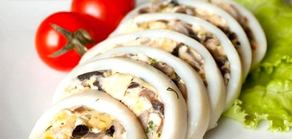 Кальмары фаршированные грибами