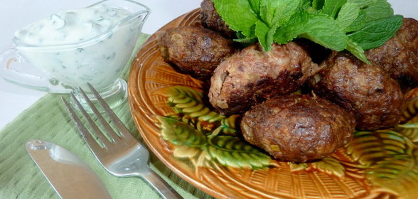Марокканские ароматные КОТЛЕТКИ из баранины с мятно - йогуртовым соусом