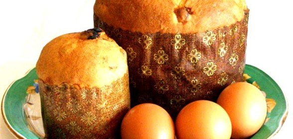 Кулич с цукатами и миндалем