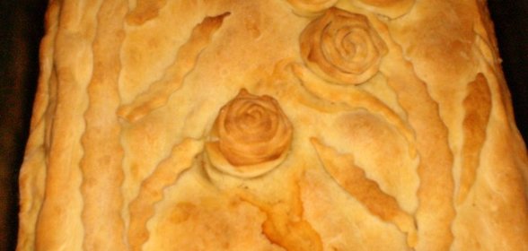 Закрытый пирог с картошкой и мясом