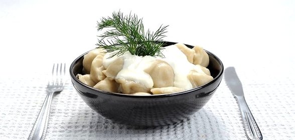 Пельмени в горшочке в молоке