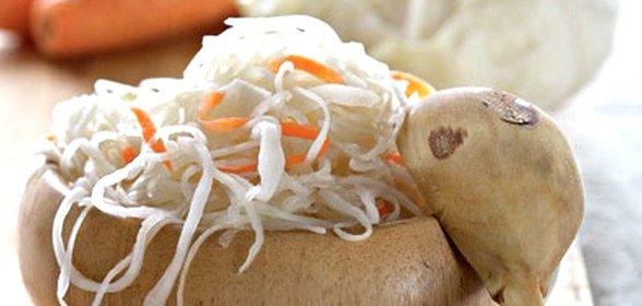 Капуста с луком