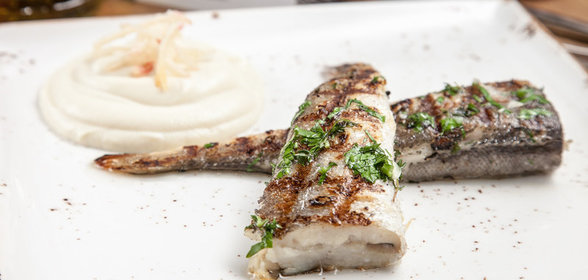 Хек с пюре из цветной капусты