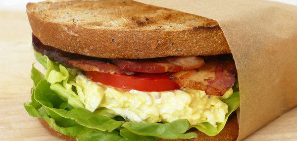 сендвич с яичным паштетом