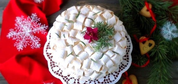 Черничный медовик